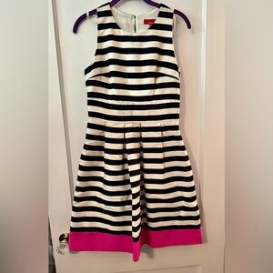 Saks Fifth Avenue Black and White Striped Dress with Pink Stripe Sz 4 NWT